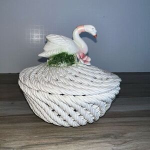 LANZARIN Italian Made Rope Lattice Braided Porcelain Basket Swan Lid Candy Dish